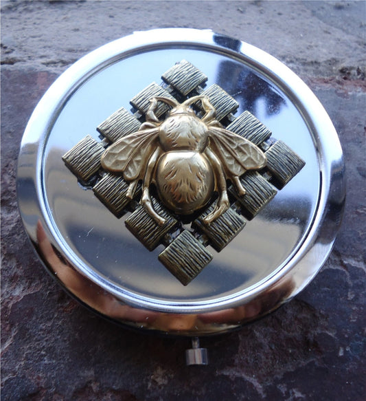 Fly Insect Compact Mirror - Victorian Steampunk - Goth - Horror - House Fly - Make Up - Cosmetics - Pocket Mirror