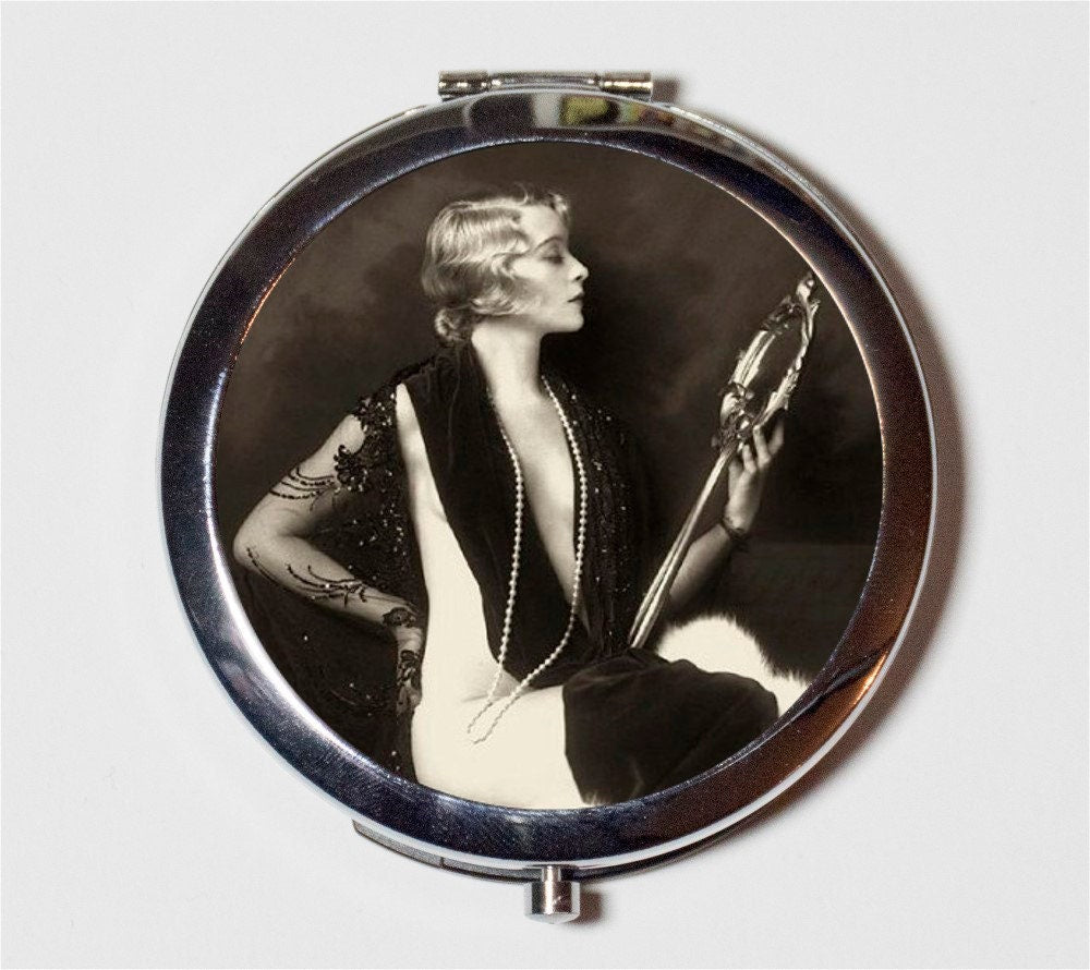 Art Deco Flapper Follies Compact Mirror - 1920's Jazz Age Roaring 20s Ziegfeld Follies Holds Mirror - Make Up Pocket Mirror for Cosmetics