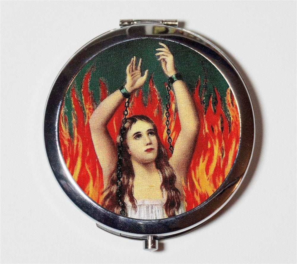 Anima Sola Compact Mirror - Roman Catholic Icon Purgatory Religious Hell Fire - Make Up Pocket Mirror for Cosmetics