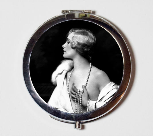 Art Deco Flapper Follies Compact Mirror - 1920's Jazz Age Roaring 20s Ziegfeld Follies Pearls - Make Up Pocket Mirror for Cosmetics