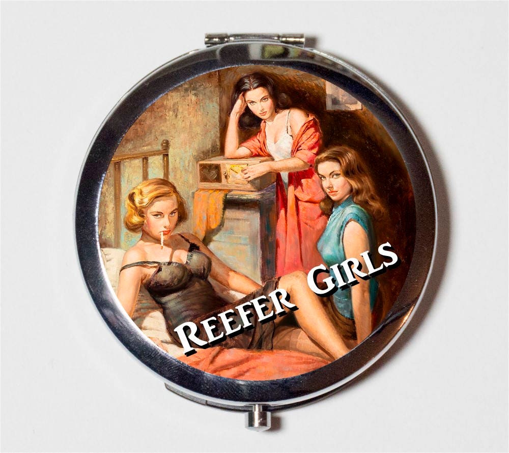 Reefer Girls Compact Mirror - Pot Marijuana Cannabis Pulp Fiction Retro Weed Stoner Girl - Make Up Pocket Mirror for Cosmetics