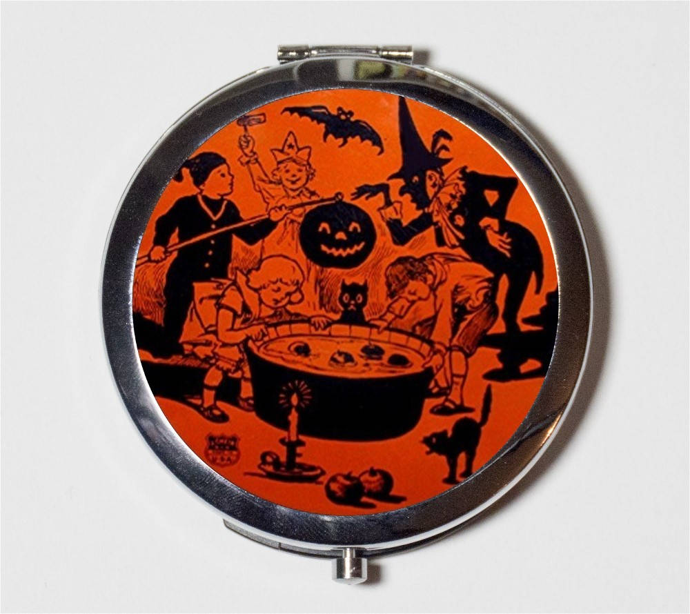 Retro Halloween Compact Mirror - 1950s Bobbing Apples - Make Up Pocket Mirror for Cosmetics