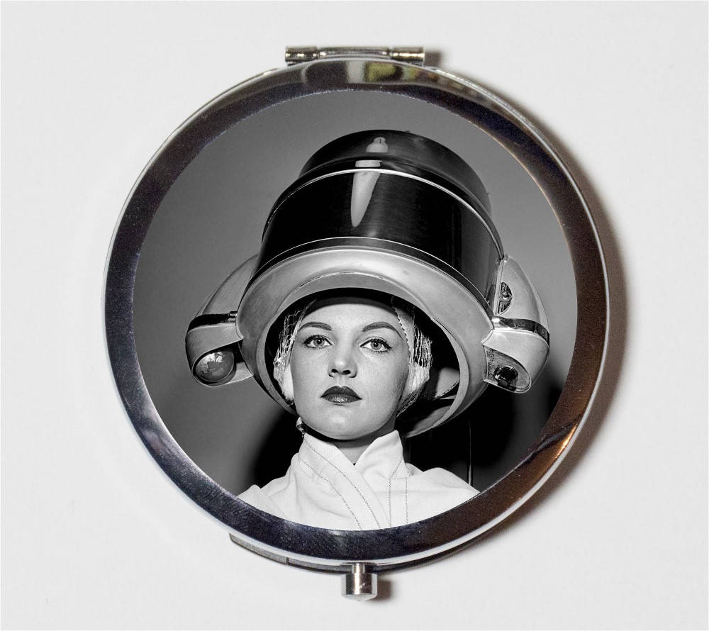 Retro Hair Compact Mirror - Stylist Salon 1950s Kitsch - Make Up Pocket Mirror for Cosmetics