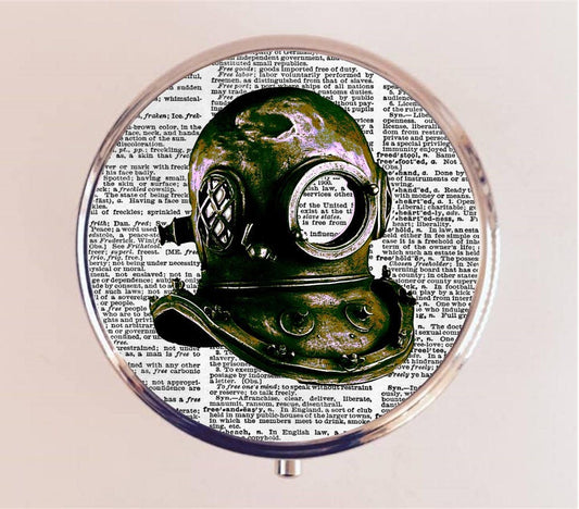 Victorian Diving Mask Pill Box Case Pillbox Holder Trinket Stash Box Diver Steampunk Nautical