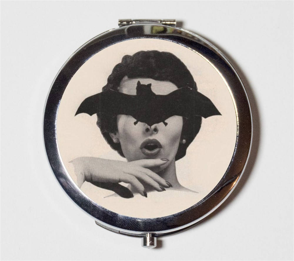 Bat Lady Compact Mirror - Retro Kitsch 1950s - Make Up Pocket Mirror for Cosmetics