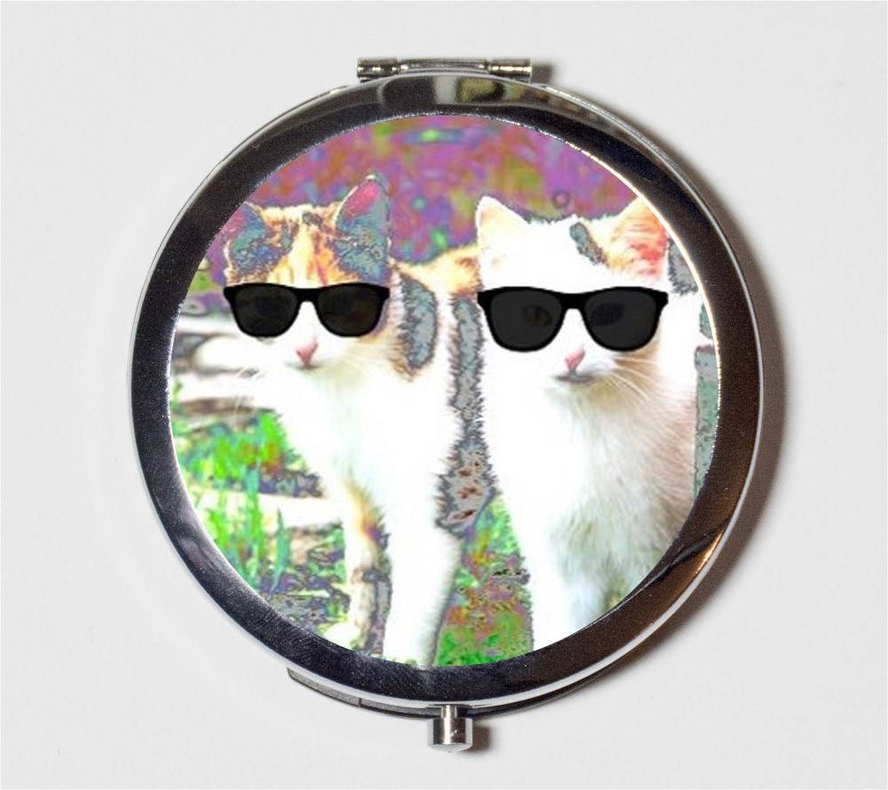 Cat Sunglasses Compact Mirror - Kitsch Kitten Pop Art - Make Up Pocket Mirror for Cosmetics