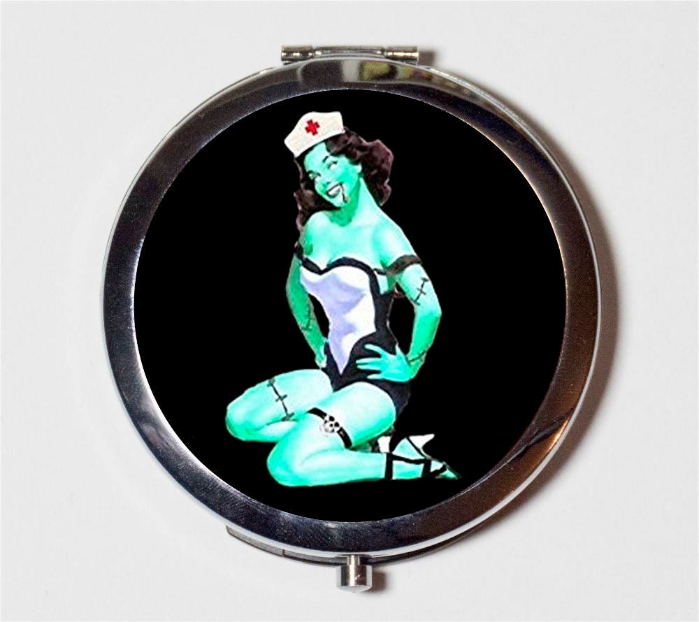 Zombie Nurse Compact Mirror - Horror Pinup Pin Up Girl Goth Psychobilly - Make Up Pocket Mirror for Cosmetics