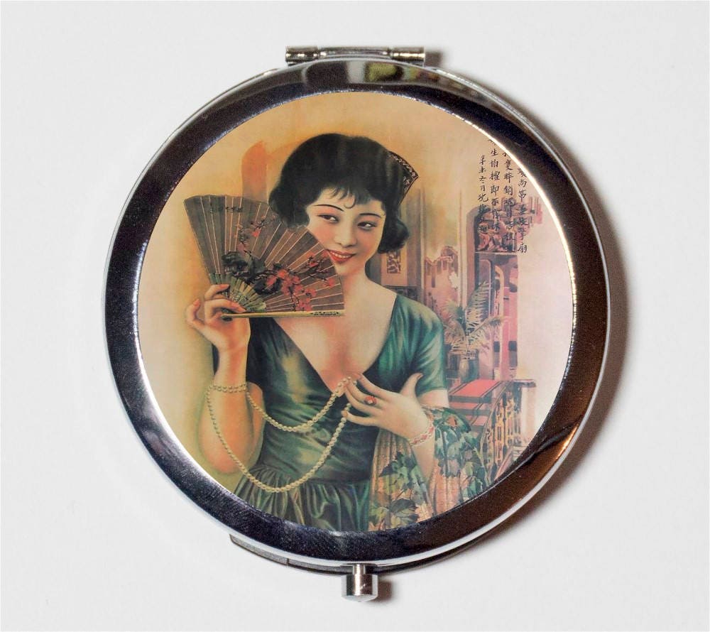 Chinese Woman Compact Mirror - Retro Poster Glamorous with Fan - Make Up Pocket Mirror for Cosmetics